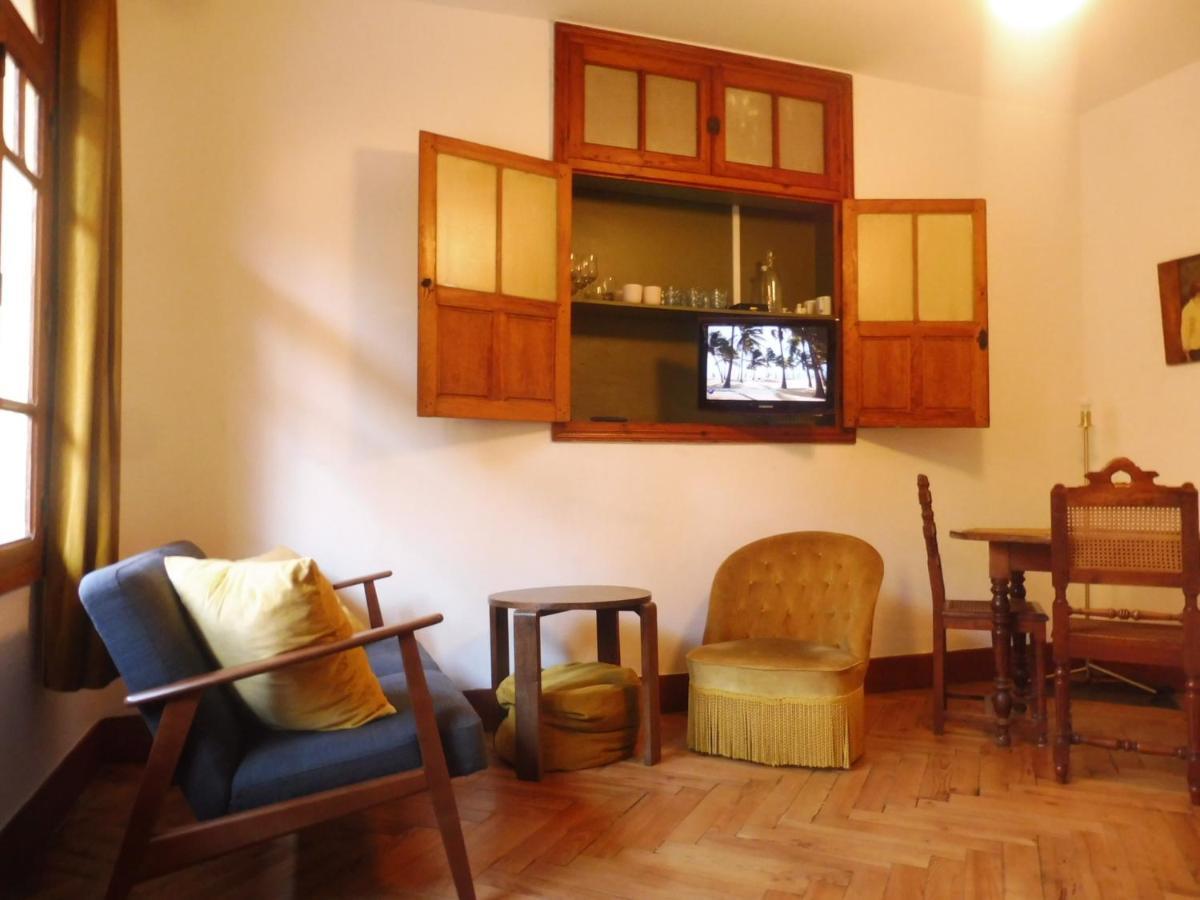 Charmant Appartement Sur Cour, Le Berlingott Bagnères-de-Bigorre Kültér fotó