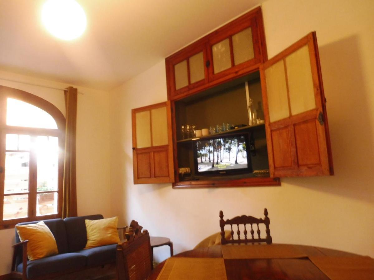 Charmant Appartement Sur Cour, Le Berlingott Bagnères-de-Bigorre Kültér fotó