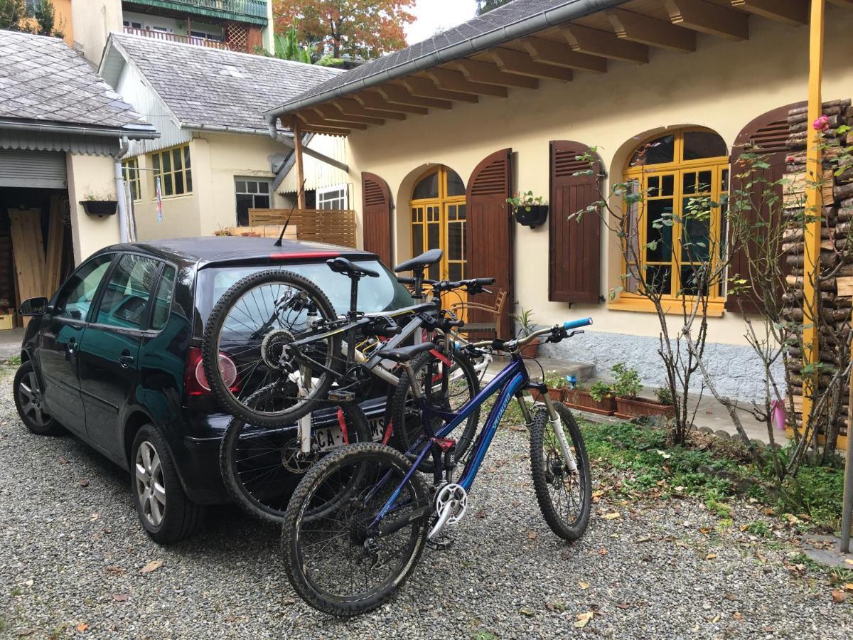 Charmant Appartement Sur Cour, Le Berlingott Bagnères-de-Bigorre Kültér fotó